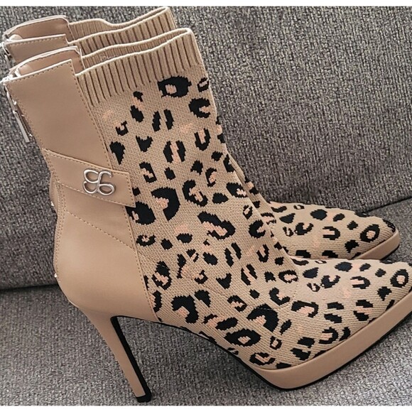 Cosy Island Boots - Picture 6 of 7